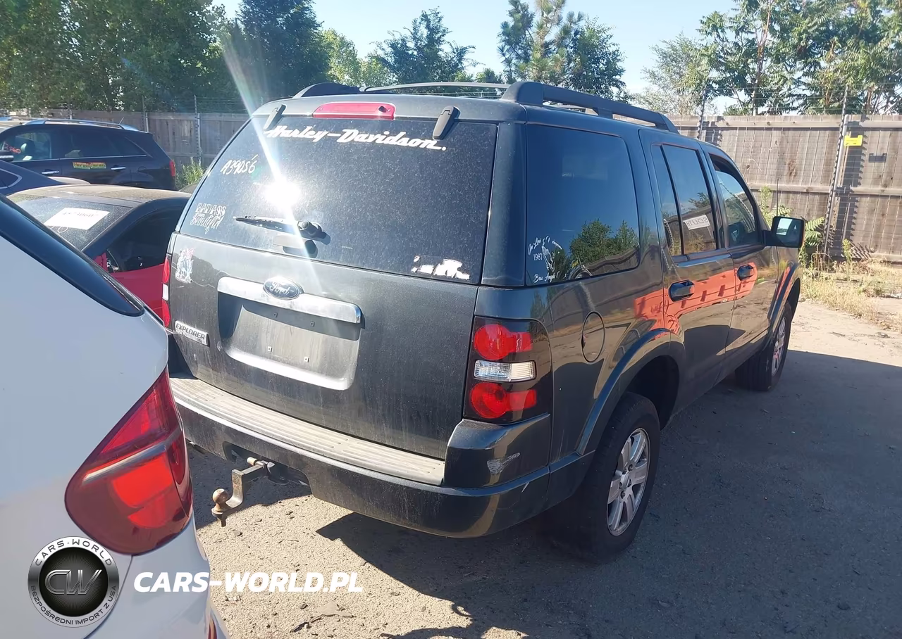 2010 Ford Explorer Xlt VIN:1FMEU6DEXAUA39056 - 4