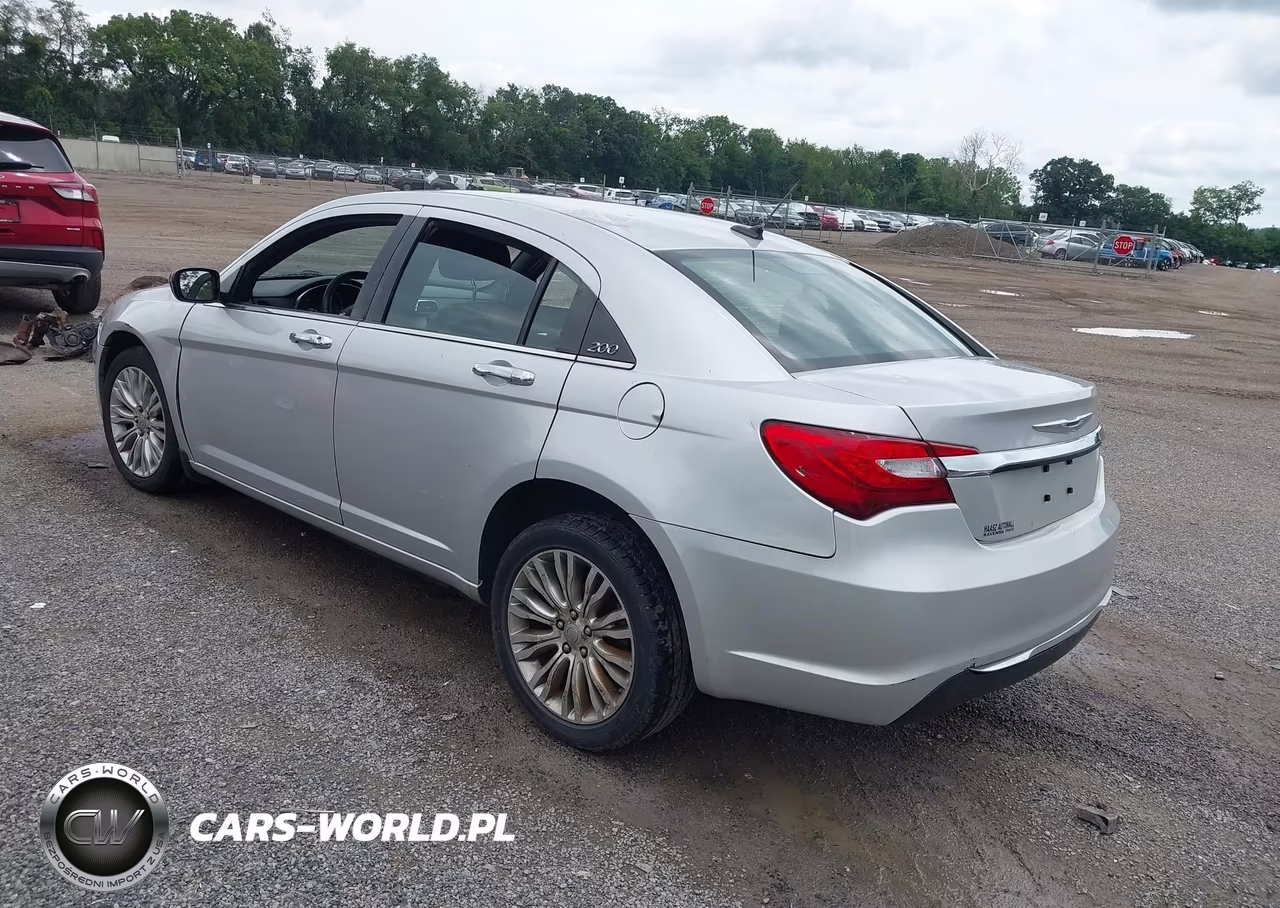 2012 Chrysler 200 Limited VIN:1C3CCBCB1CN330044 - 3
