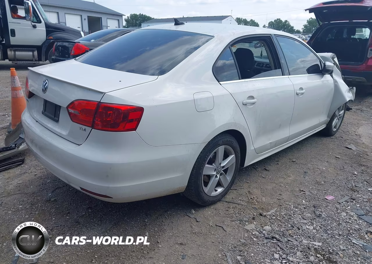 2012 Volkswagen Jetta 2.0L Tdi VIN:3VWLL7AJ6CM363633 - 4