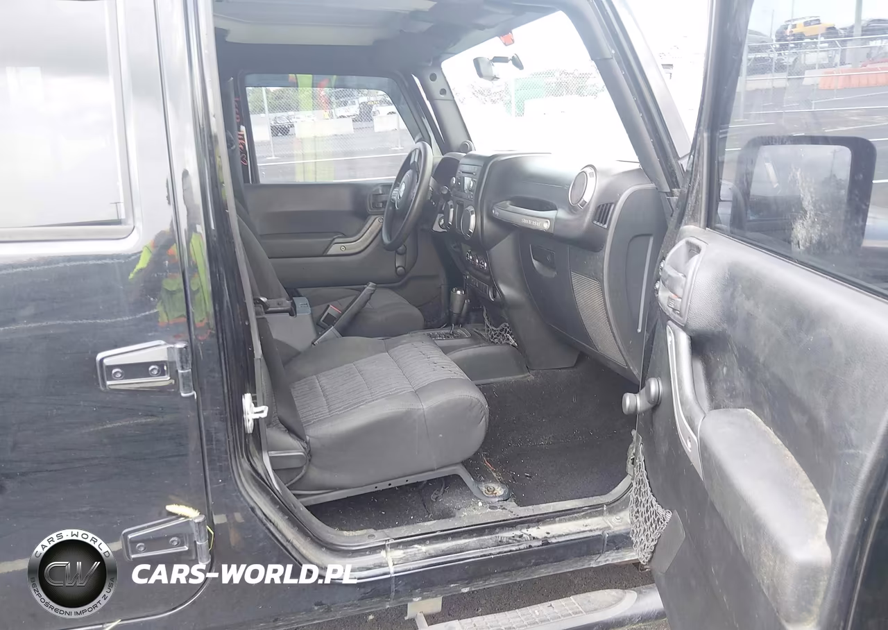 2011 Jeep Wrangler Unlimited Sport VIN:1J4BA3H14BL514644 - 5