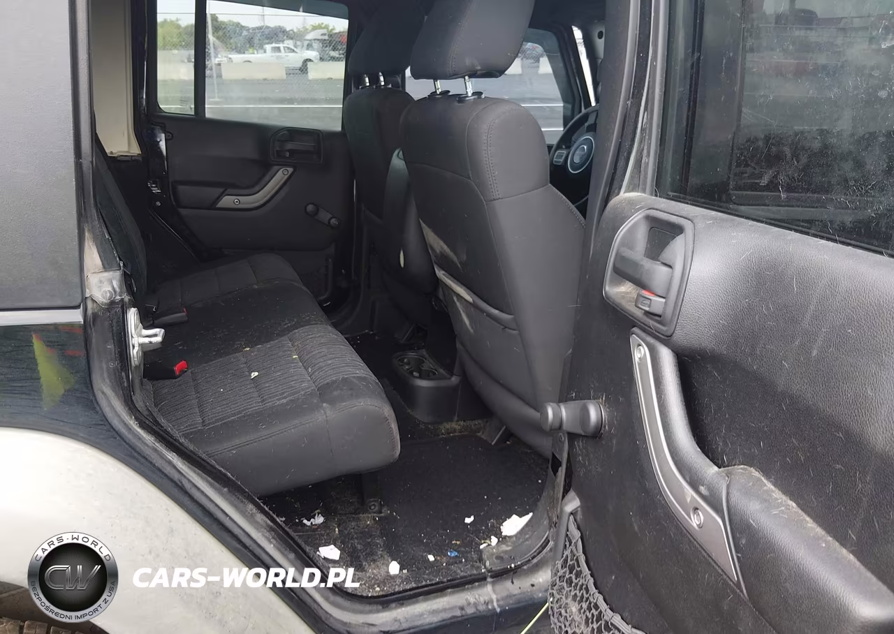2011 Jeep Wrangler Unlimited Sport VIN:1J4BA3H14BL514644 - 8