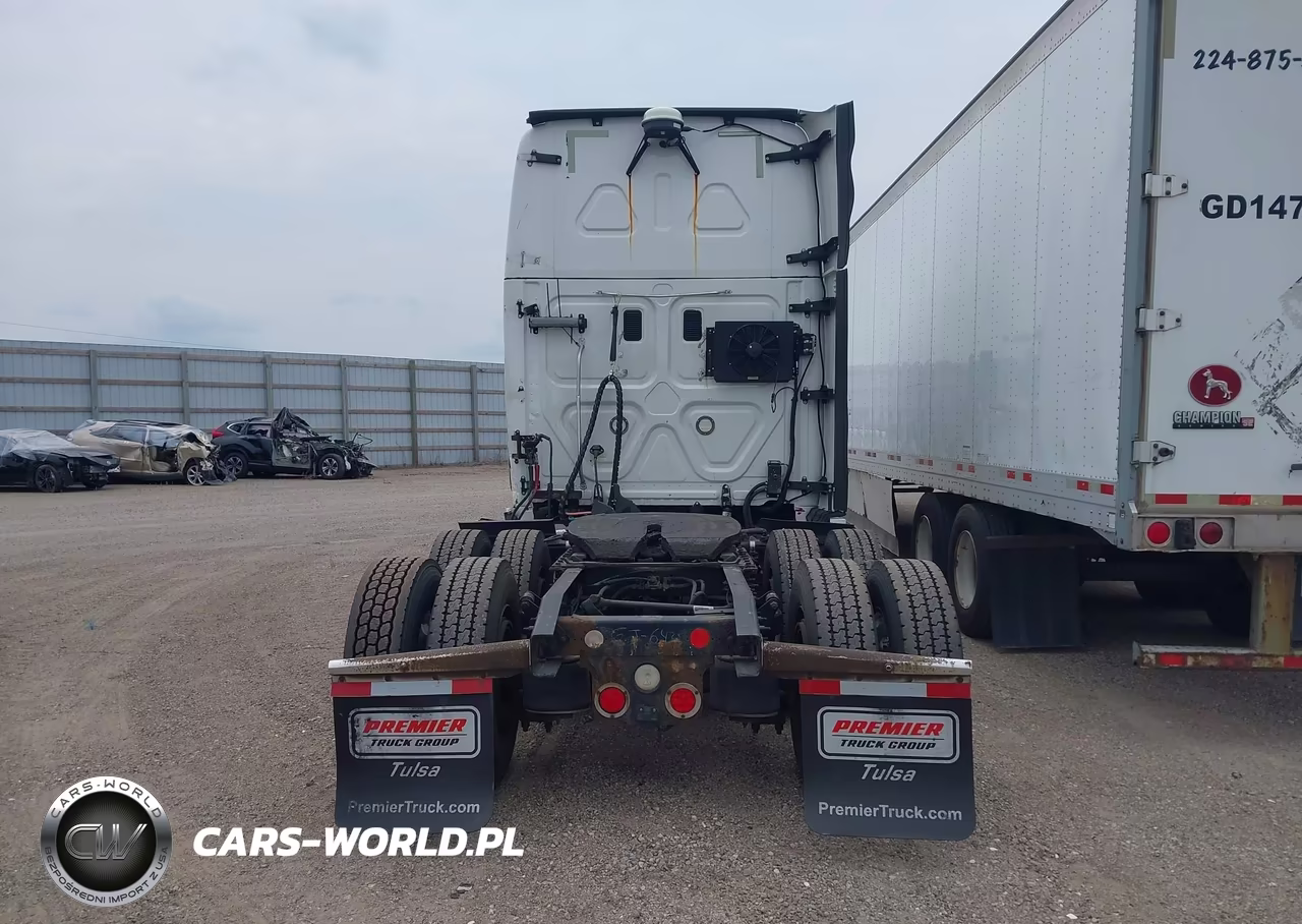 2015 Freightliner Cascadia 125 VIN:3AKJGLD59FSGJ6438 - 15