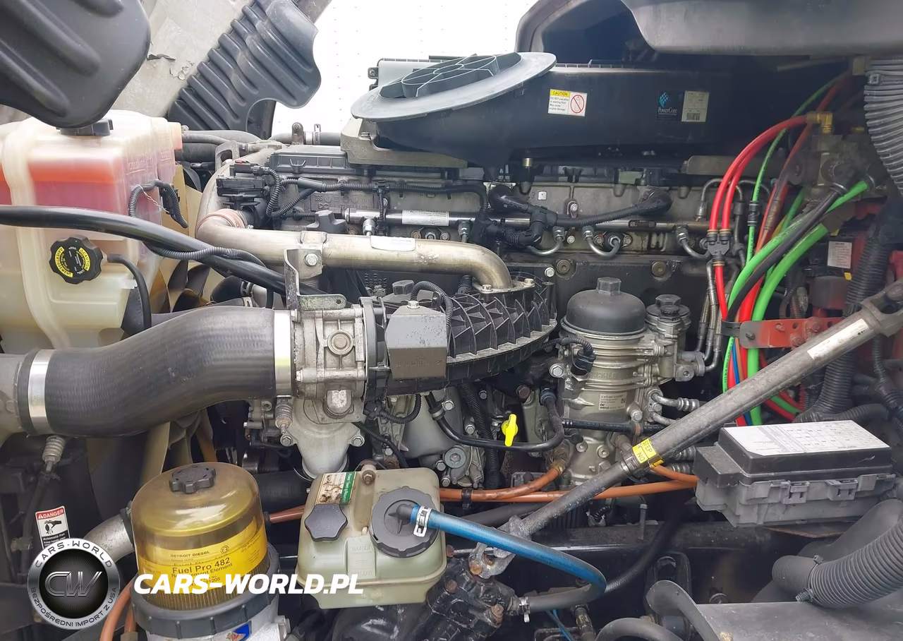 2015 Freightliner Cascadia 125 VIN:3AKJGLD59FSGJ6438 - 9