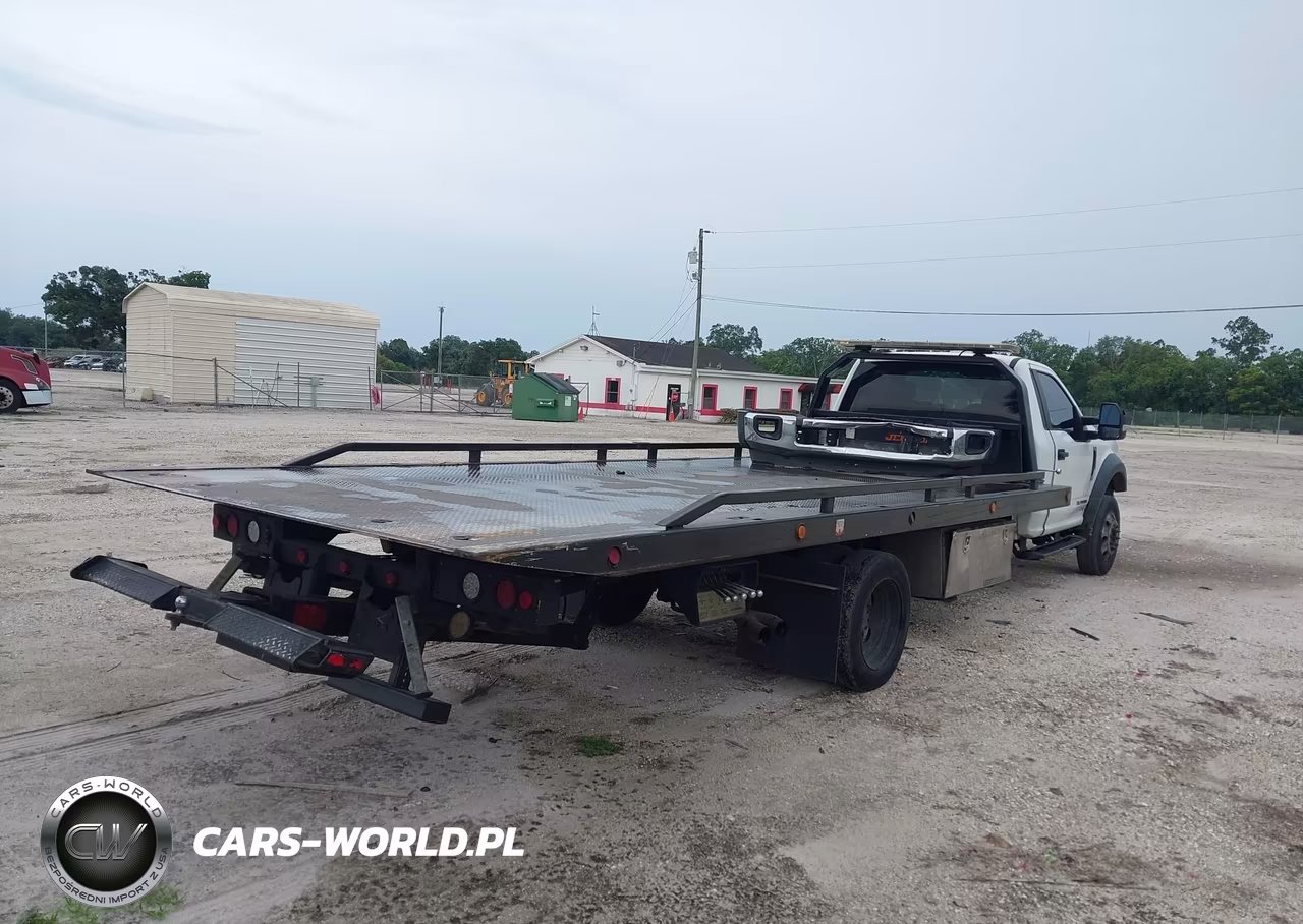 2019 Ford F-550 Chassis Xlt VIN:1FDUF5GTXKDA04187 - 4