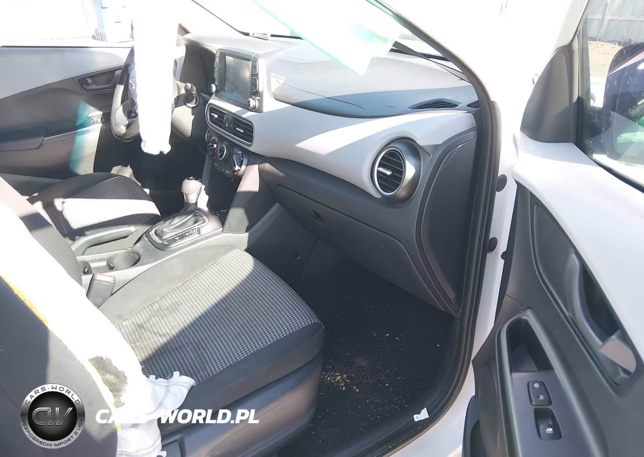2018 Hyundai Kona Sel VIN:KM8K22AA8JU132841 - 5