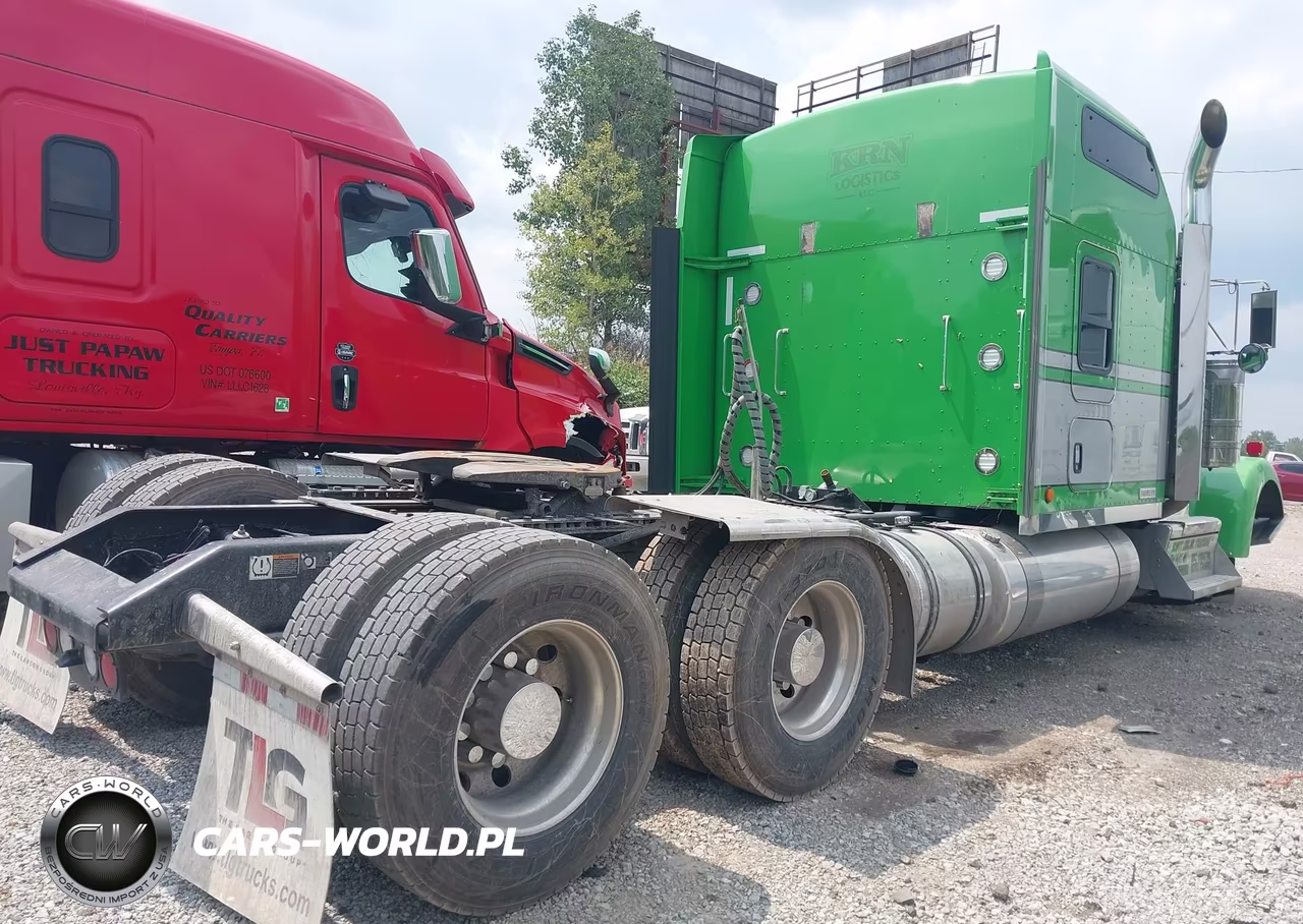 2021 Kenworth W900 VIN:1XKWD49X4MR453744 - 4