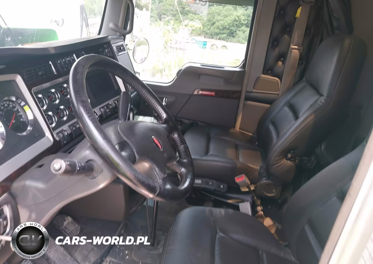 2021 Kenworth W900 VIN:1XKWD49X4MR453744 - 6