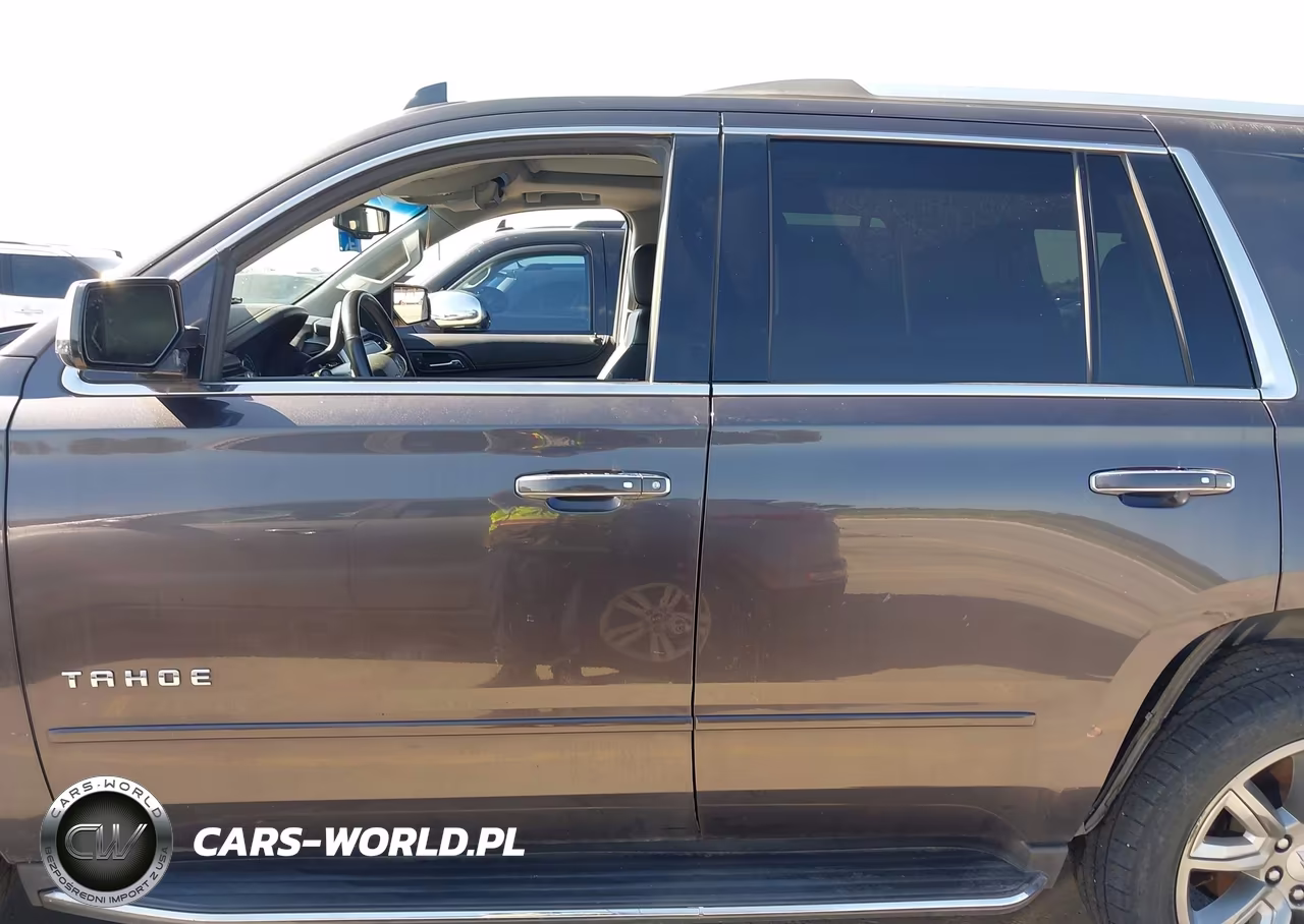 2017 Chevrolet Tahoe Premier VIN:1GNSCCKC5HR344575 - 14