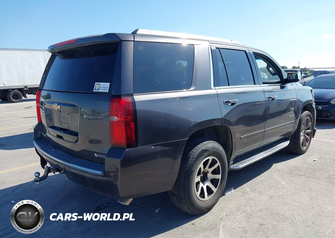 2017 Chevrolet Tahoe Premier VIN:1GNSCCKC5HR344575 - 4