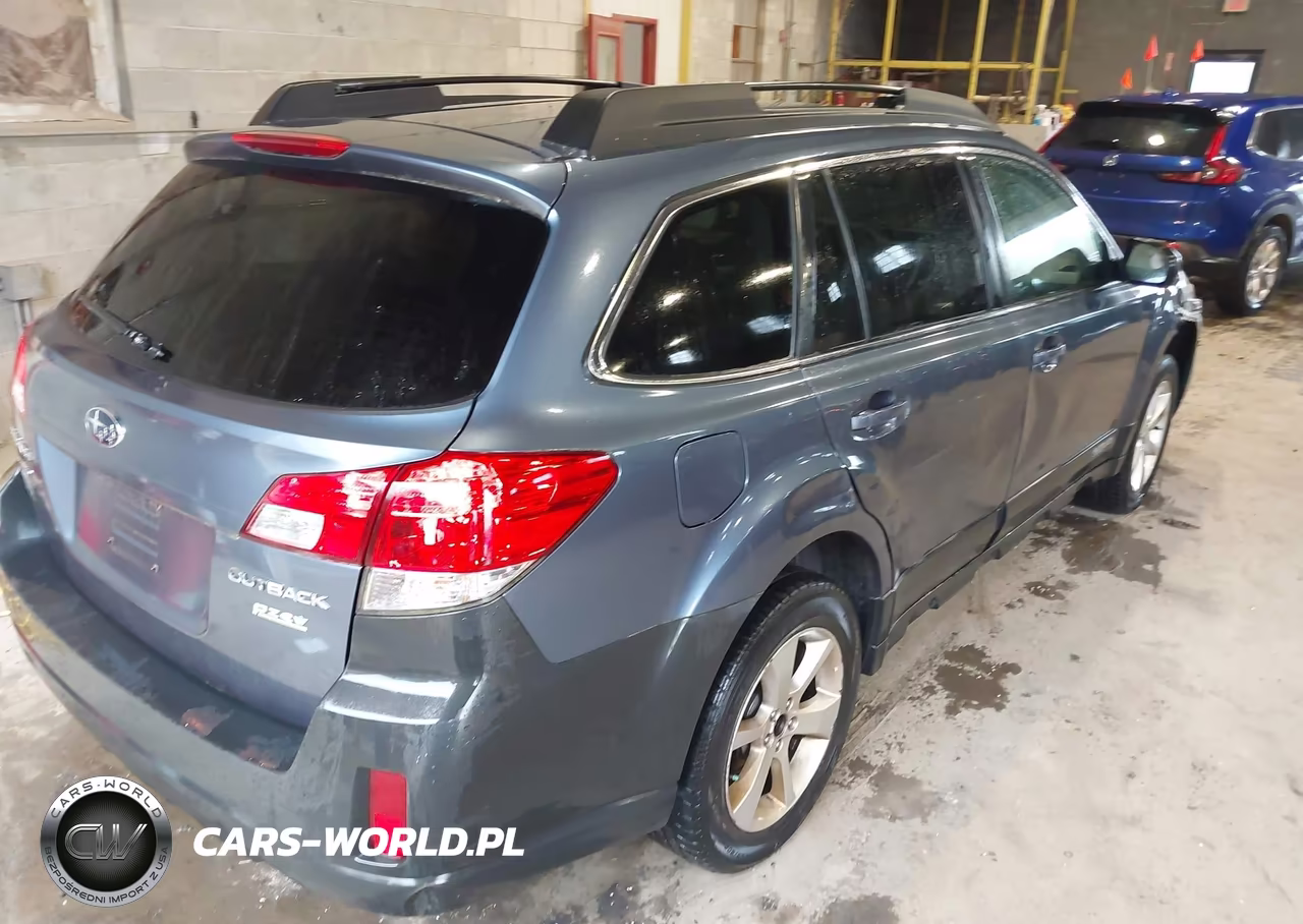 2013 Subaru Outback 2.5I Premium VIN:4S4BRBGC2D3310581 - 4