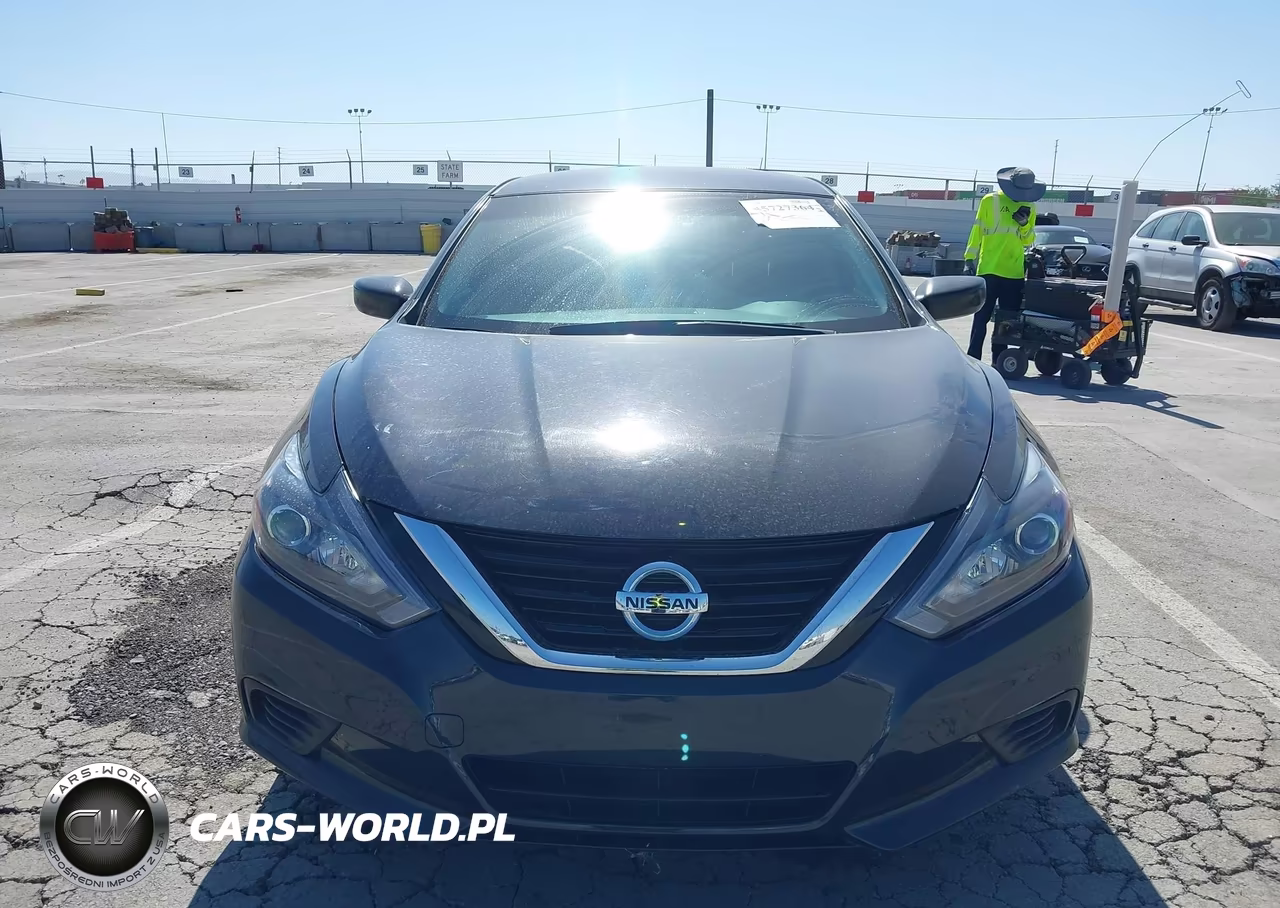 2018 Nissan Altima 2.5 S VIN:1N4AL3AP3JC264022 - 12