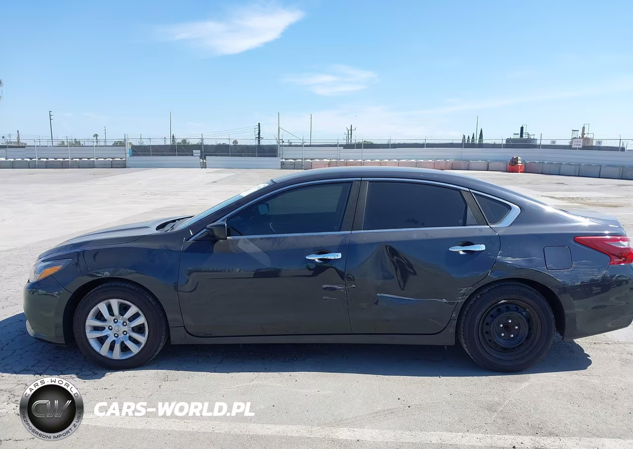 2018 Nissan Altima 2.5 S VIN:1N4AL3AP3JC264022 - 14