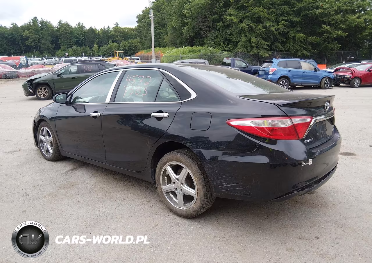 2017 Toyota Camry Se VIN:4T1BF1FK1HU437429 - 3