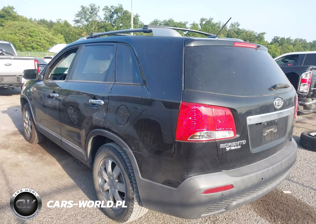 2012 Kia Sorento Lx VIN:5XYKT3A60CG263883 - 3