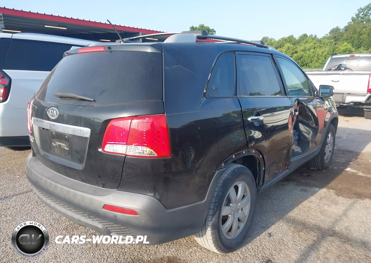 2012 Kia Sorento Lx VIN:5XYKT3A60CG263883 - 4