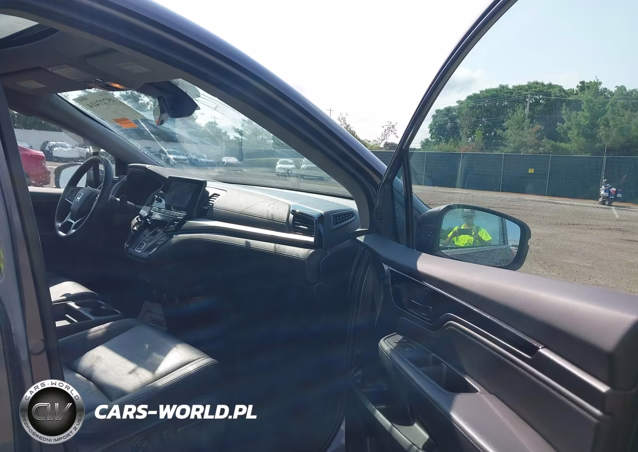 2023 Honda Odyssey Touring VIN:5FNRL6H83PB016815 - 5