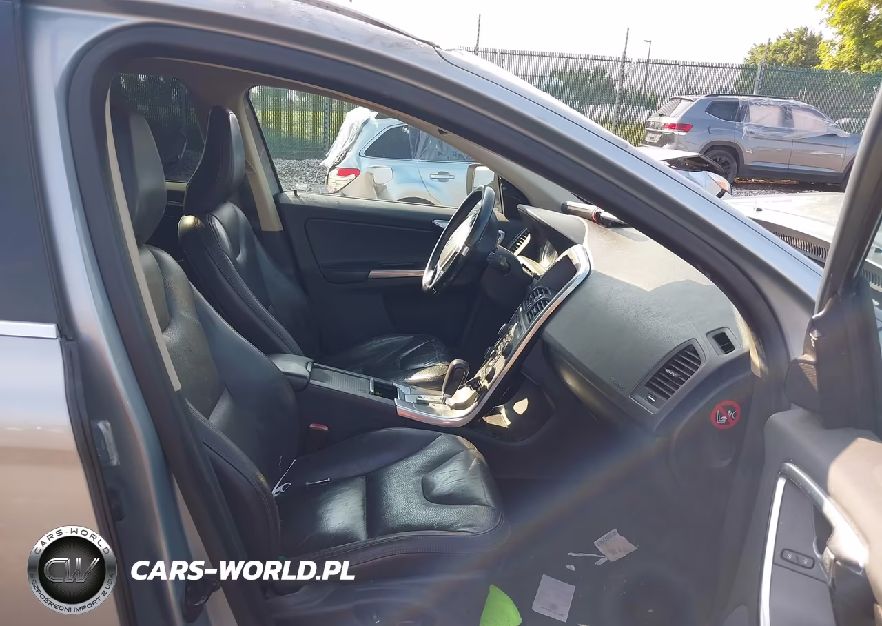 2012 Volvo Xc60 3.2-3.2 Platinum-3.2 Premier-3.2 Premier Plus VIN:YV4940DZ8C2315445 - 5