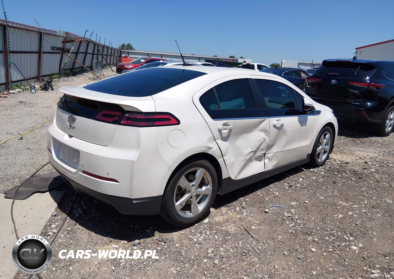 2013 Chevrolet Volt VIN:1G1RD6E4XDU112743 - 4