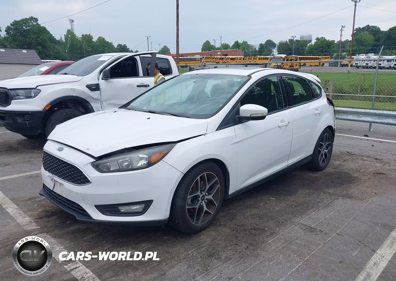 2017 Ford Focus Sel VIN:1FADP3M23HL281916 - 2