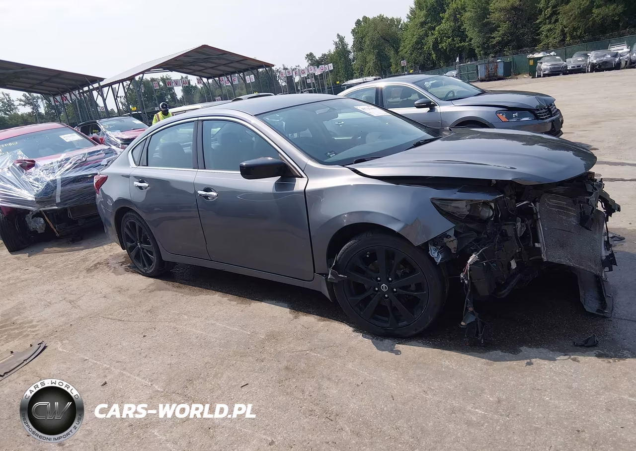 2017 Nissan Altima 2.5 Sr – zdjęcie 1 z 18