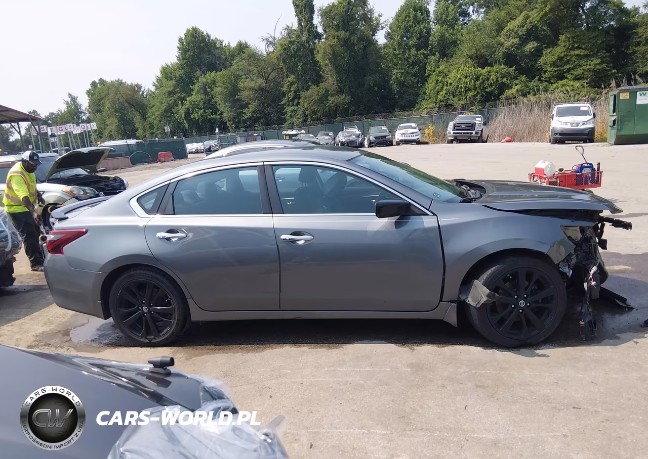 2017 Nissan Altima 2.5 Sr VIN:1N4AL3AP3HC472007 - 14