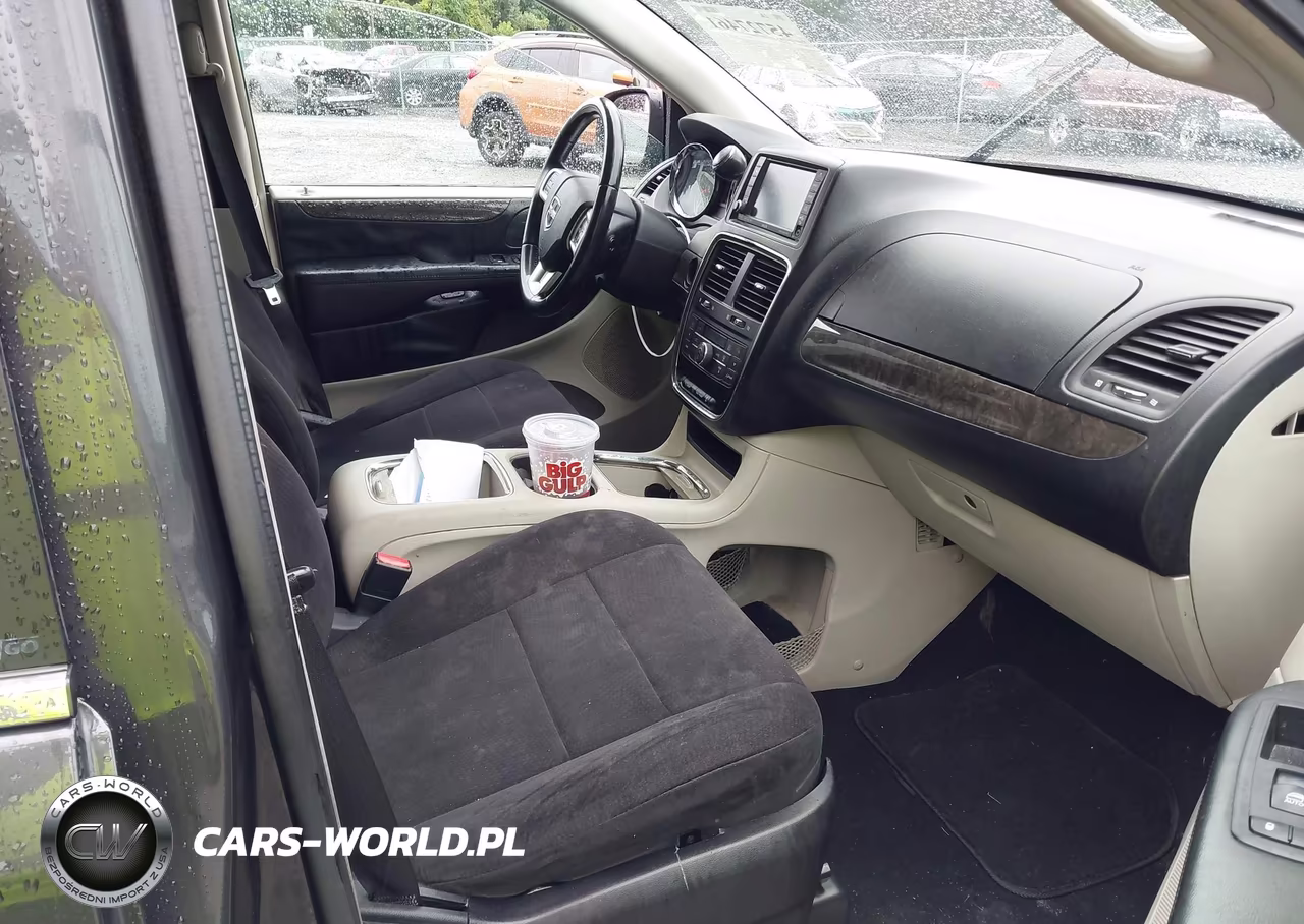 2011 Dodge Grand Caravan Crew VIN:2D4RN5DG2BR720666 - 5