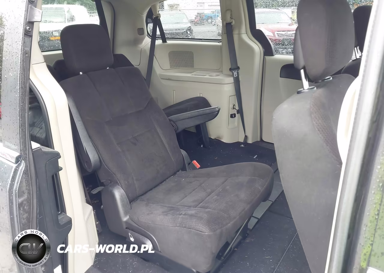 2011 Dodge Grand Caravan Crew VIN:2D4RN5DG2BR720666 - 8