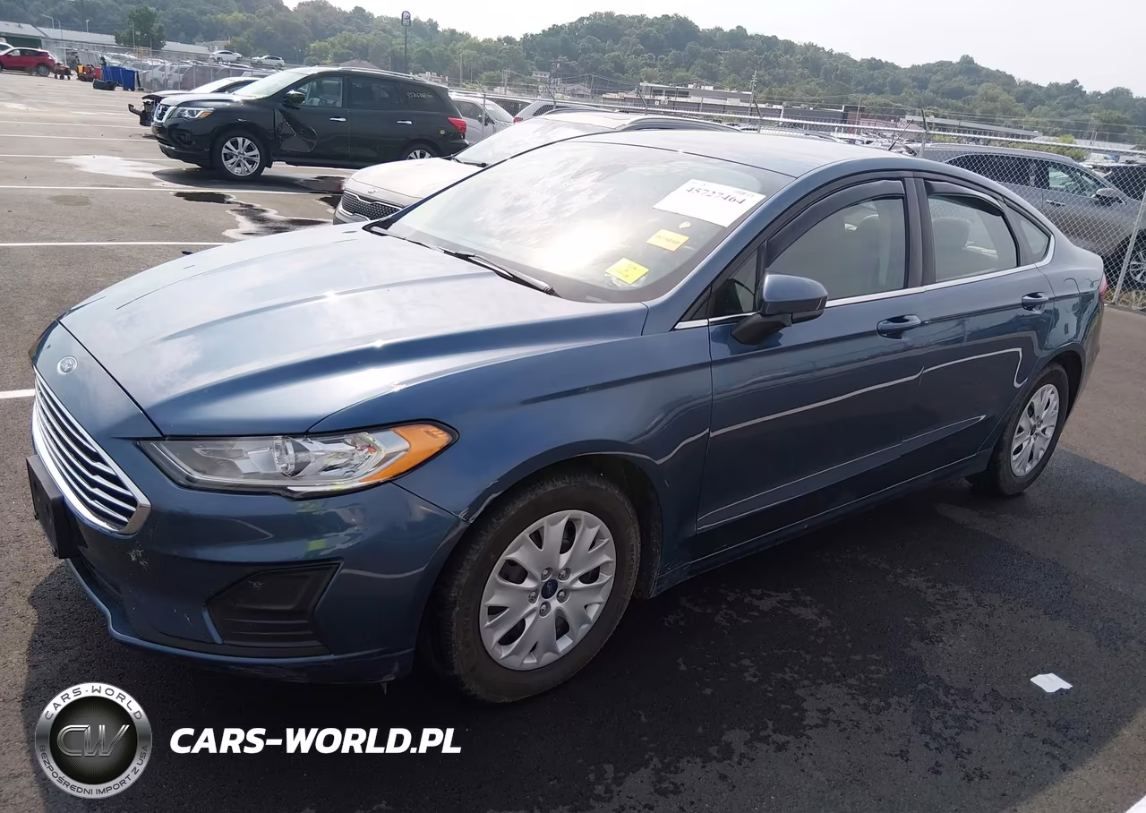 2019 Ford Fusion S VIN:3FA6P0G71KR275622 - 2