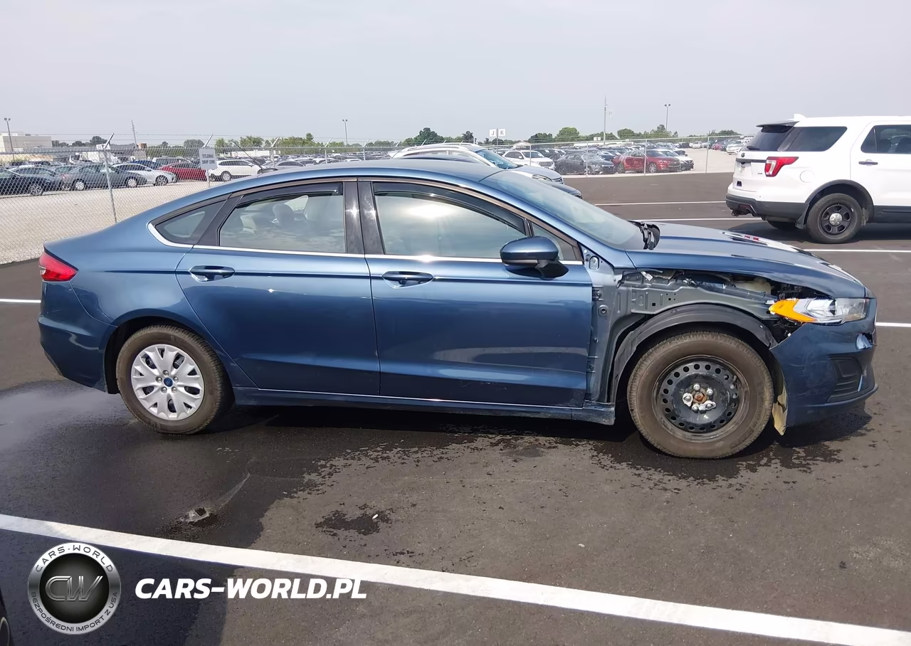 2019 Ford Fusion S VIN:3FA6P0G71KR275622 - 5