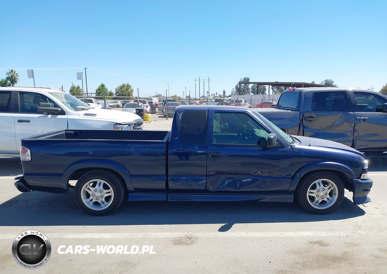 2003 Chevrolet S-10 Ls VIN:1GCCS19X138220038 - 12