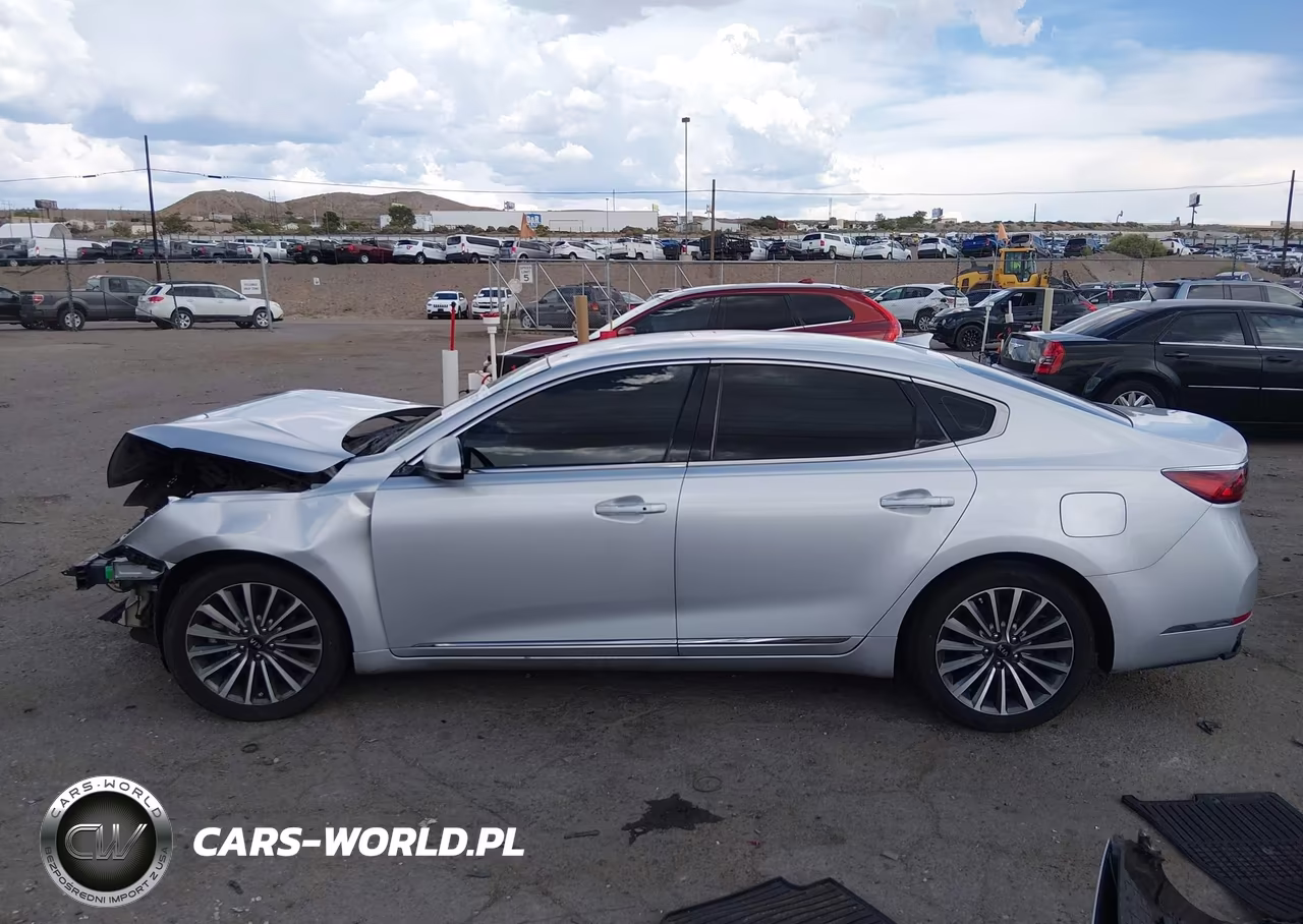 2018 Kia Cadenza Premium VIN:KNALC4J12J5105319 - 15