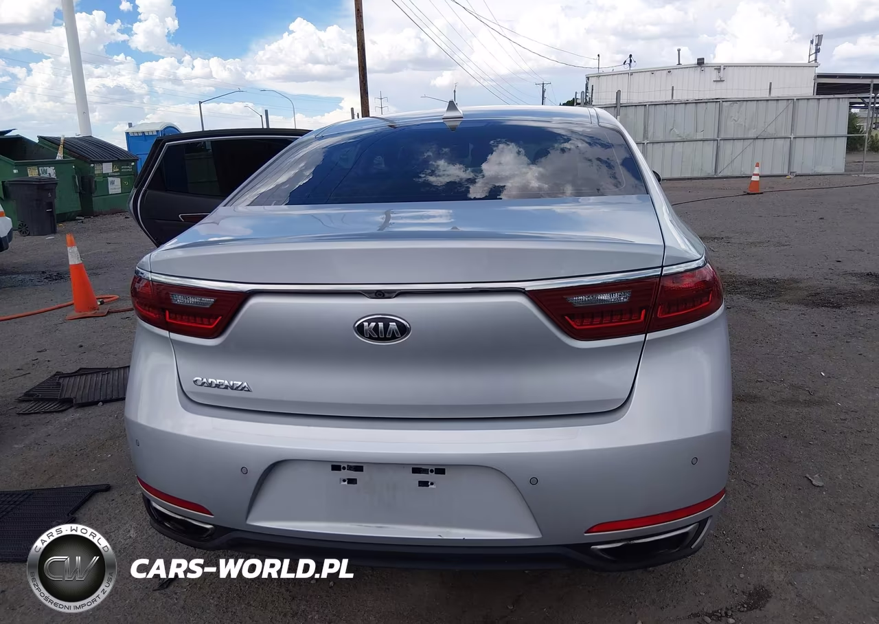 2018 Kia Cadenza Premium VIN:KNALC4J12J5105319 - 17