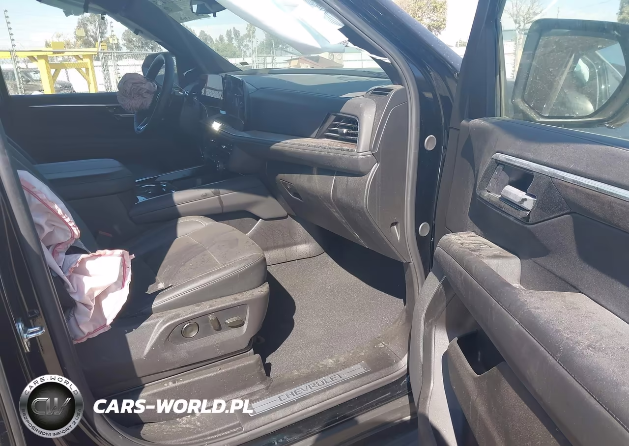 2026 Chevrolet Suburban Lt, Rwd VIN:1GNS5CKD1TR257395 - 5