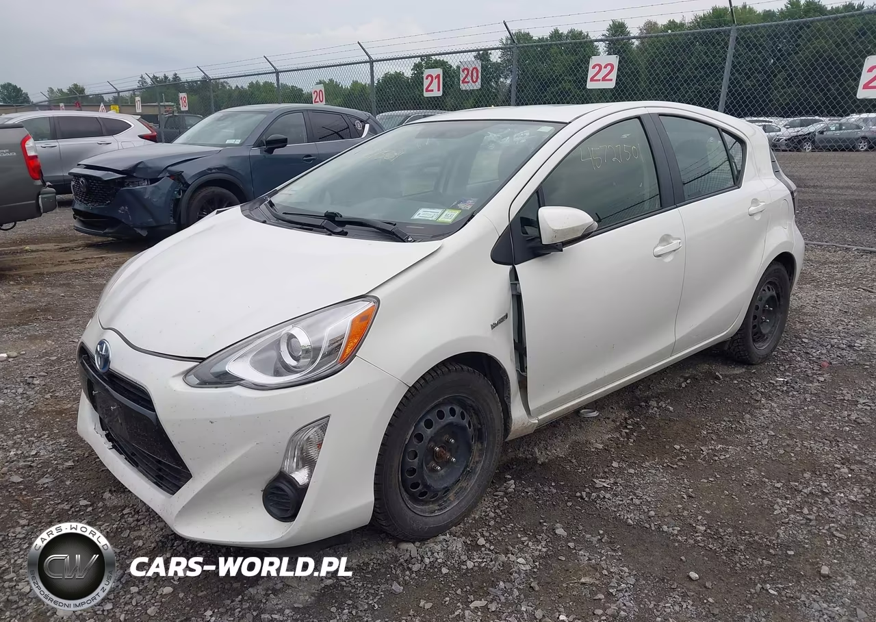 2015 Toyota Prius C Three VIN:JTDKDTB39F1106407 - 2