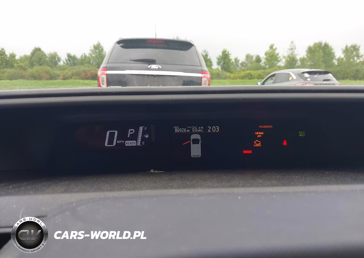 2015 Toyota Prius C Three VIN:JTDKDTB39F1106407 - 7