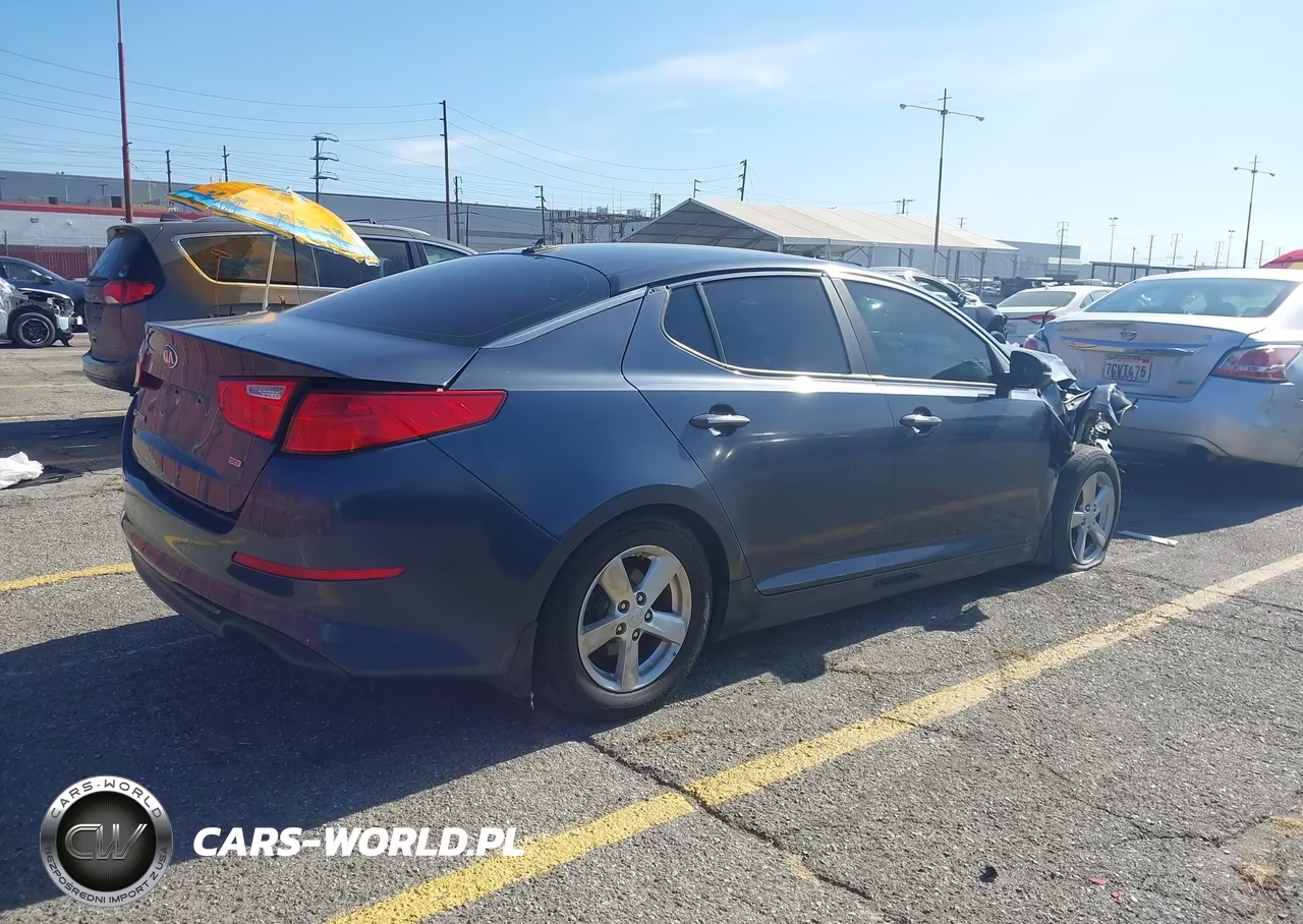 2015 Kia Optima Lx VIN:5XXGM4A74FG483733 - 4