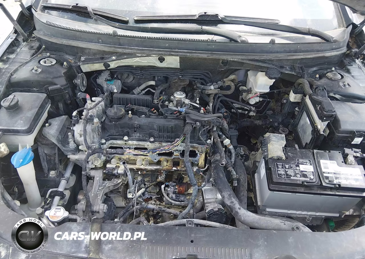 2016 Hyundai Sonata Limited VIN:5NPE34AF5GH334125 - 6