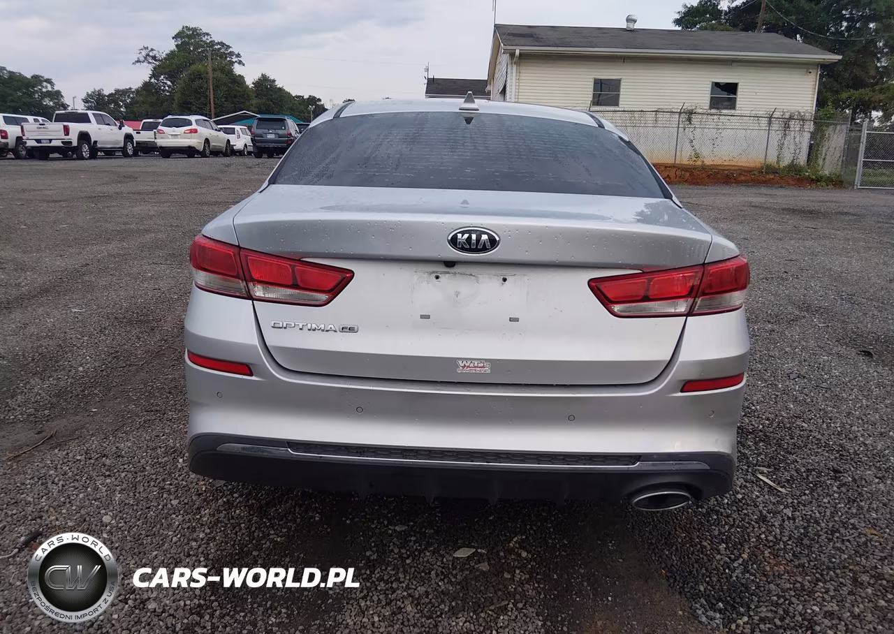 2019 Kia Optima Lx VIN:5XXGT4L35KG296069 - 16