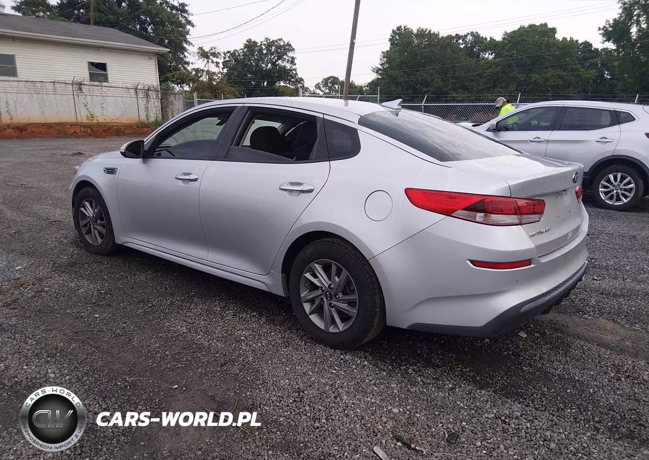2019 Kia Optima Lx VIN:5XXGT4L35KG296069 - 3