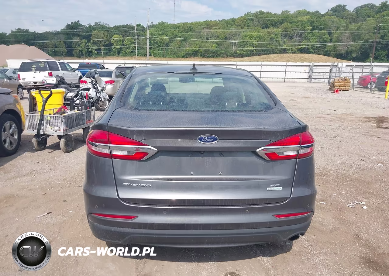 2020 Ford Fusion Se VIN:3FA6P0HD5LR231922 - 17
