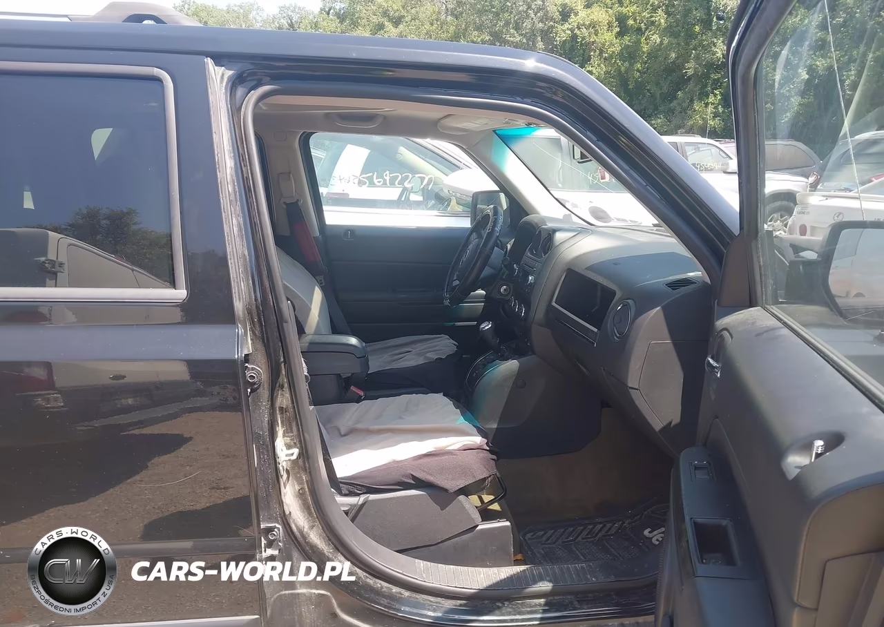 2016 Jeep Patriot High Altitude Edition VIN:1C4NJRFB7GD692664 - 5