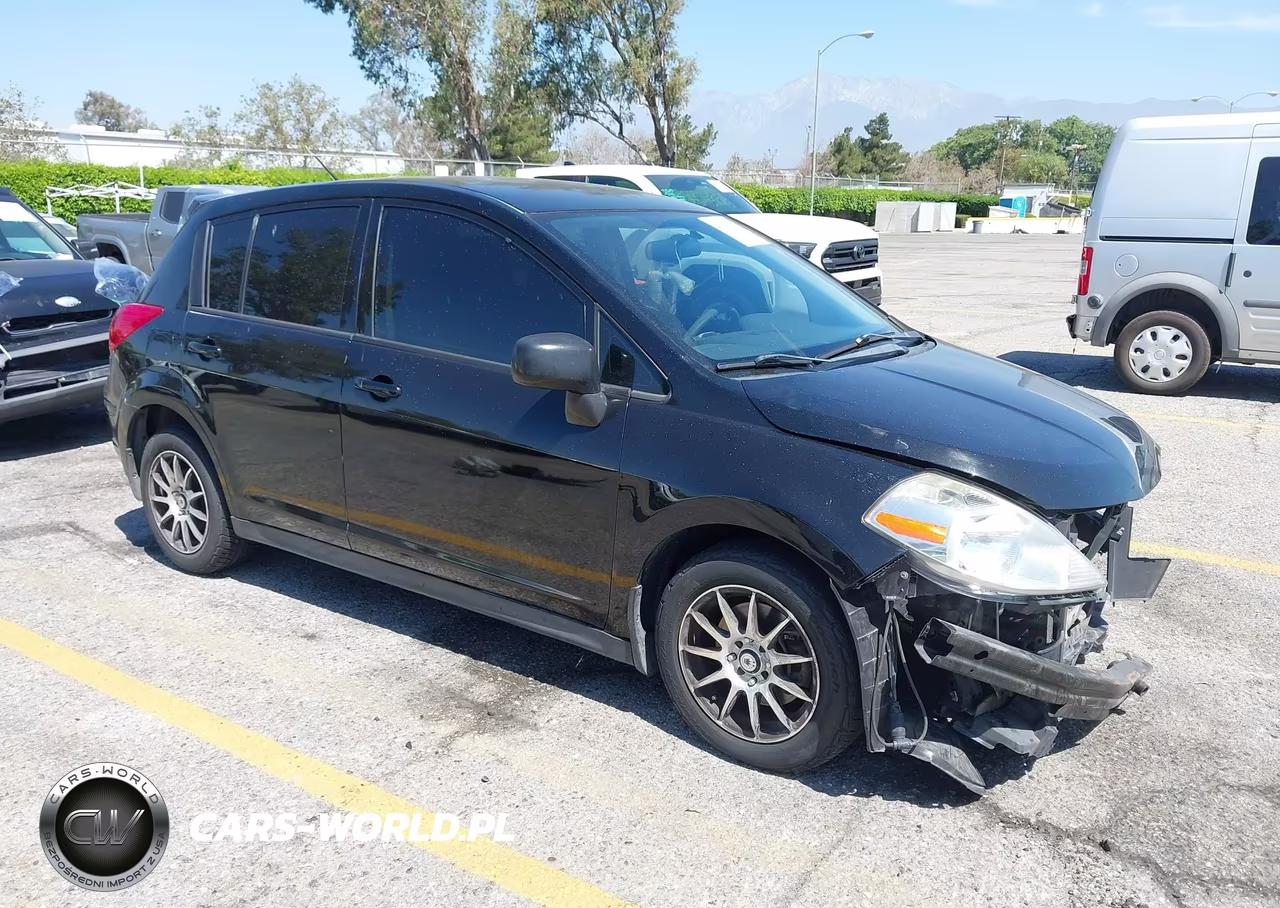 2011 Nissan Versa 1.8S