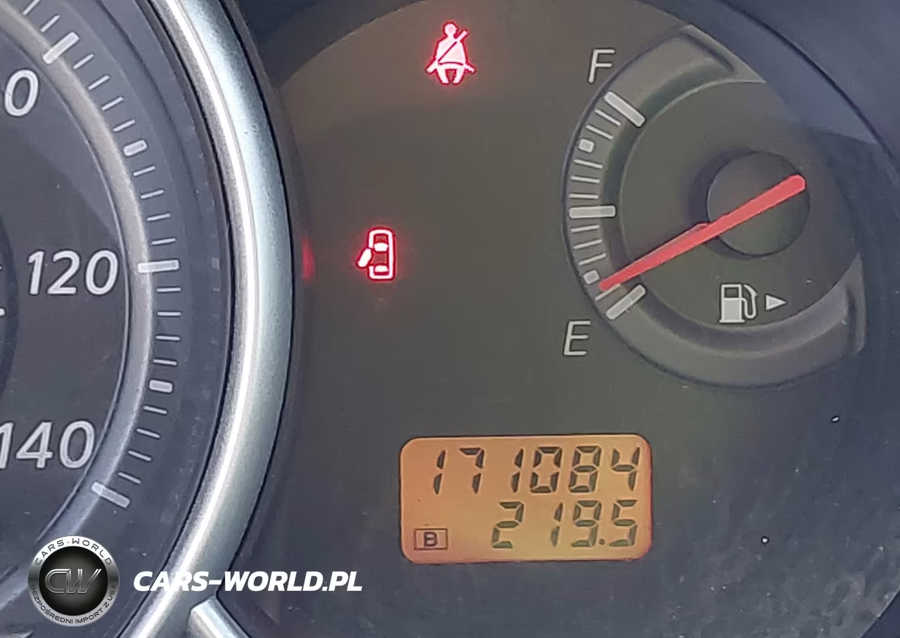 2011 Nissan Versa 1.8S VIN:3N1BC1CP2BL418003 - 19