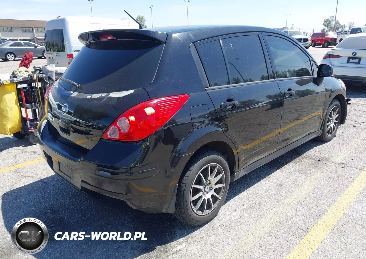 2011 Nissan Versa 1.8S VIN:3N1BC1CP2BL418003 - 4