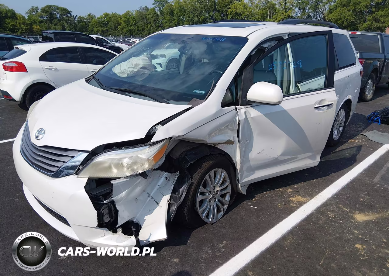 2015 Toyota Sienna Xle 8 Passenger VIN:5TDYK3DC9FS553609 - 2
