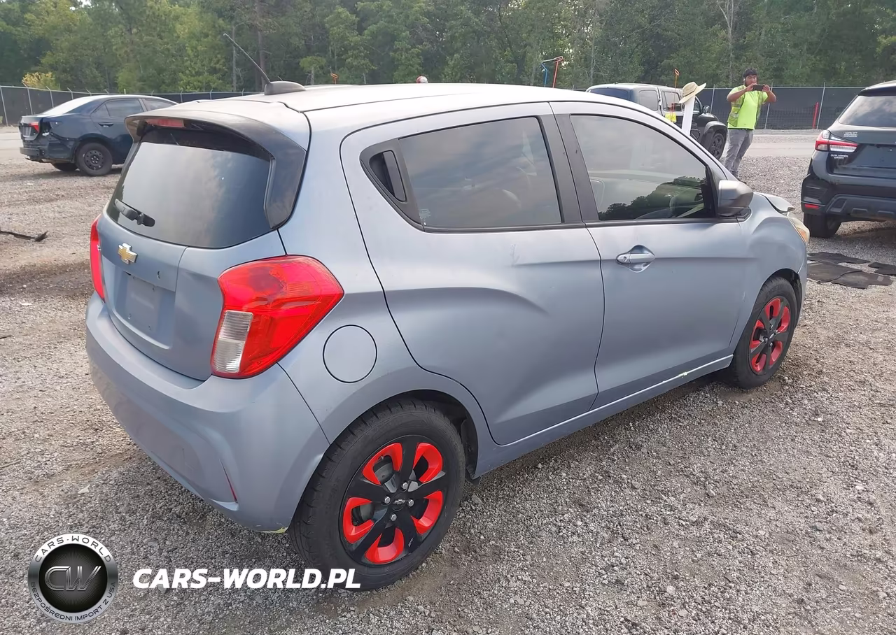 2017 Chevrolet Spark Ls Cvt VIN:KL8CB6SA4HC839555 - 4
