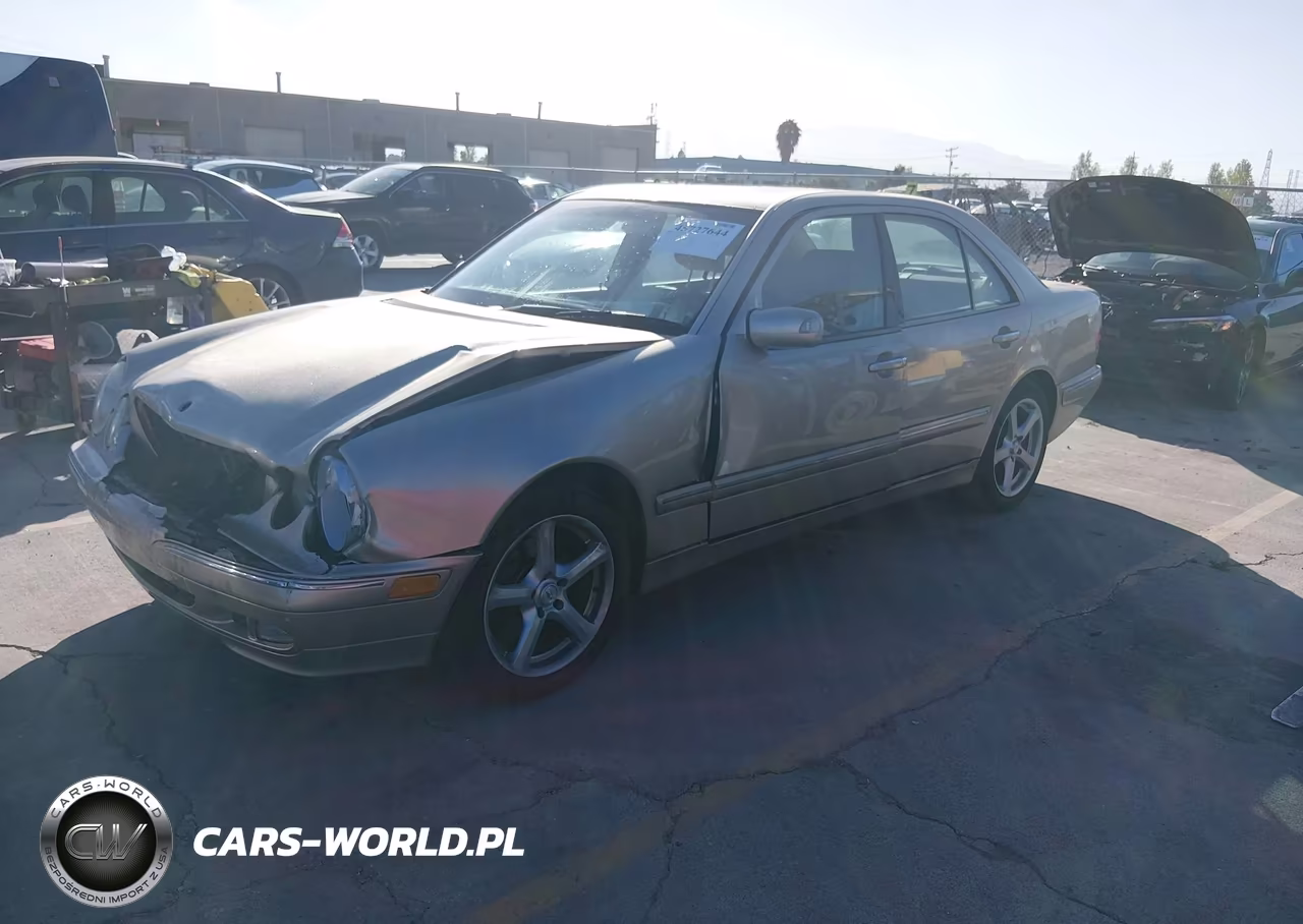 2000 Mercedes-Benz E 320 VIN:WDBJF65J5YB089411 - 2