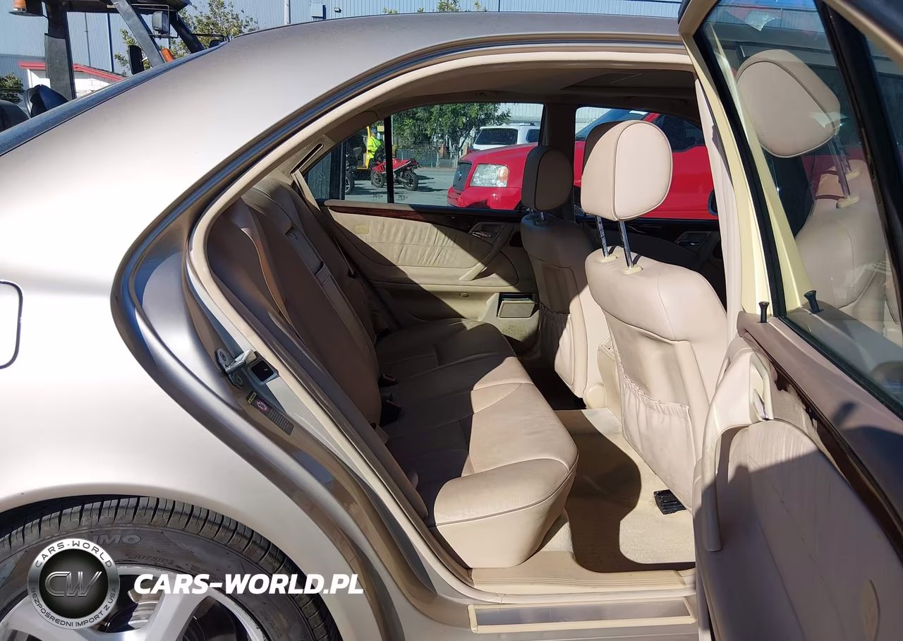 2000 Mercedes-Benz E 320 VIN:WDBJF65J5YB089411 - 8