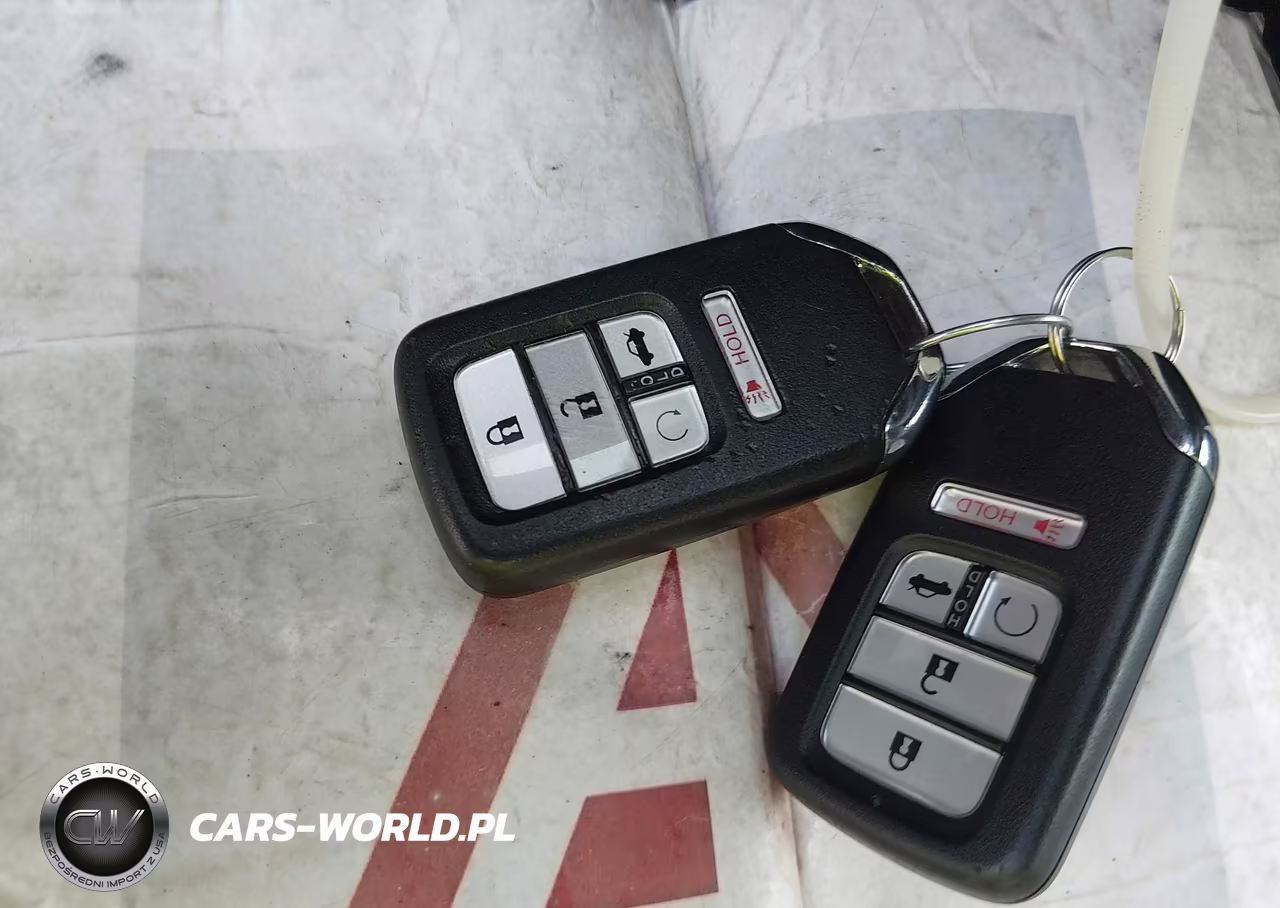 2018 Honda Accord Touring VIN:1HGCV1F99JA155329 - 11