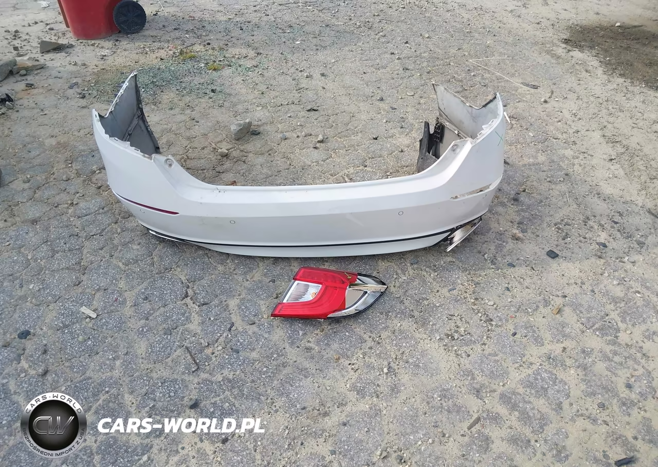 2018 Honda Accord Touring VIN:1HGCV1F99JA155329 - 12